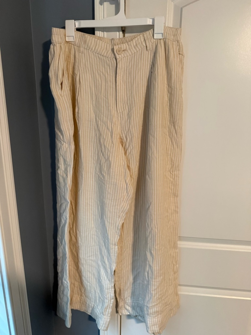 aerie Cream and white stripe pants
